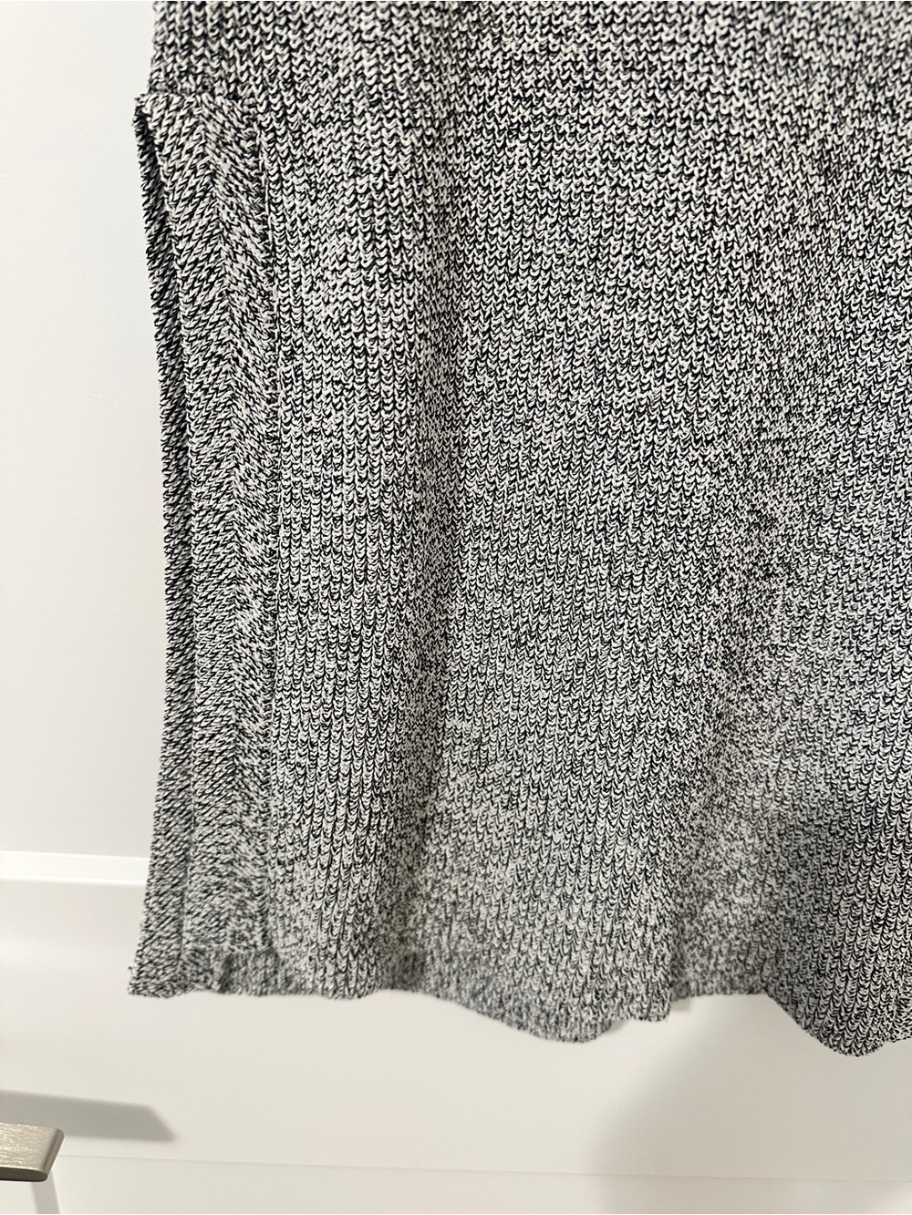 Aritzia Wilfred Palmier Sleeveless Split Hem Tunic Knit Sweater Top Size XS - Picture 6 of 12